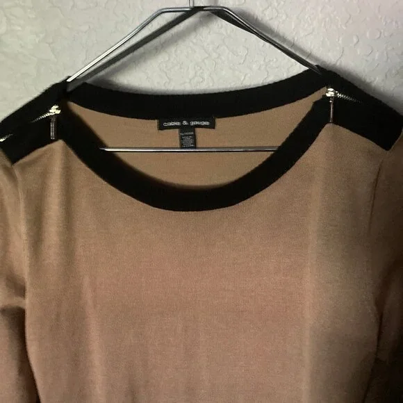 Cable and Gauge Sweater (XL) - Picture 3 of 4